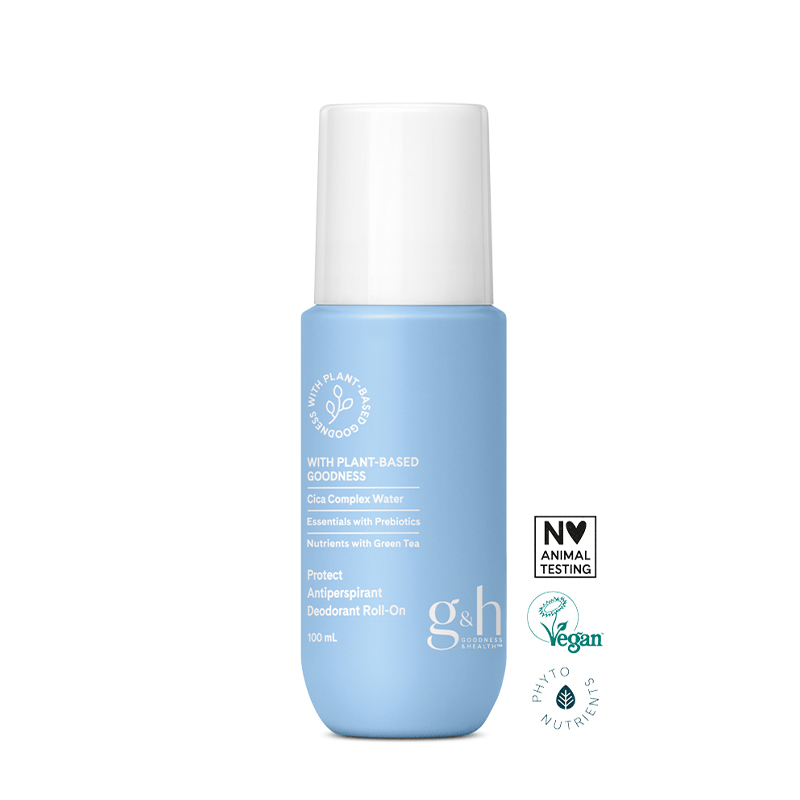 The formula of the Protect Antiperspirant Deodorant Roll-On features a blend of deodorizing ingredients that effectively control odor throughout the day.